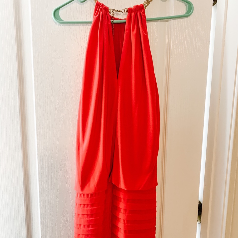 Cache Size 6 Red Halter Short Dress